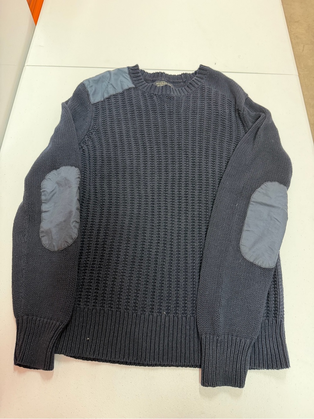 AllSaints Spitalfields British Millerain Men’s L Chunky Knit Elbow Patch 
B342